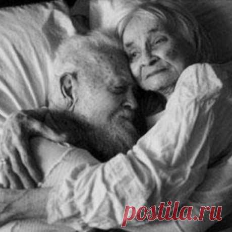 Продаются родители: отцу 68 лет, матери – 66…