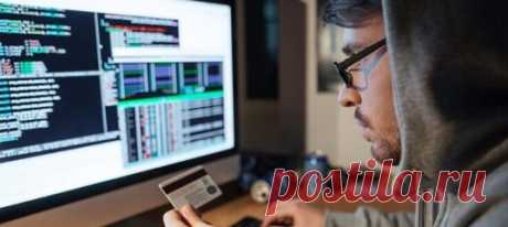 Совокупный заработок сетевых и онлайн-мошенников в текущем году достиг «космической» суммы — 150 миллиардов рублей. Все эти деньги были выманены в течение года у россиян под различными предлогами. Мошенники используют несколько тактик, имеющих общую основу, но отличающуюся деталями. Большинство схем обмана сравнительно просты, а главный расчет в них сделан на людскую доверчивость и невнимательность. Фото Цифра, указанная выше, безусловно, поражает воображение. Мошенники заработали больше, чем,…