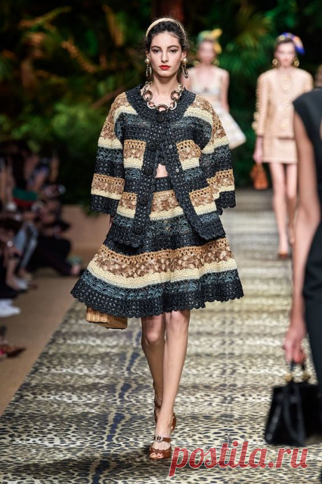 Эксклюзивные вязаные изделия коллекции Dolce & Gabbana (весна-лето 2020) | ВЯЗАНИЕ СПИЦАМИ И КРЮЧКОМ | Яндекс Дзен