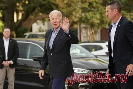 Байдену предрекли потерю голосов мусульман в 2024 году. Президент США Джо Байден может лишиться голосов мусульман и американцев арабского происхождения на выборах 2024 года из-за поддержки Израиля Вашингтоном. Как напоминает Politico, в 2020 году абсолютная поддержка Байдена данными группами позволила ему одержать победу в штатах Мичиган и Пенсильвания.