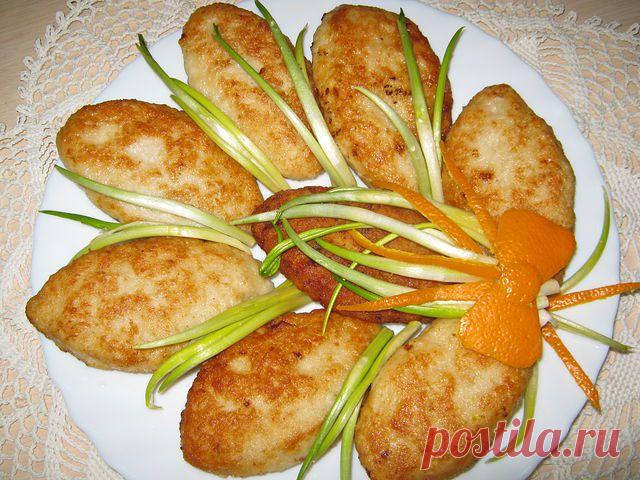 Куриные шницели
• Домашняя Кулинария •

Ингредиенты:

●Куриная грудка — 1 Штука

●Яйца — 2-3 Штук
●Сухари панировочные — 1 Чашка
●Соль — - По вкусу
●Масло — - По вкусу (подсолнечное или оливковое)

Количество порций: 4