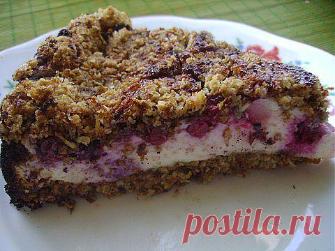 Песочный пирог с творогом, ягодами и овсянкой | Домашняя кулинария