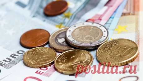 В Германии хотят обязать беженцев работать за 80 евроцентов в час. В немецком районе Зале-Орла просителей убежища собираются обязать работать. Об этом сообщает РИА Новости. &quot;Люди, которым дают деньги налогоплательщиков, должны что-то вернуть обществу, а не сидеть весь день на скамейке&quot;, - ...