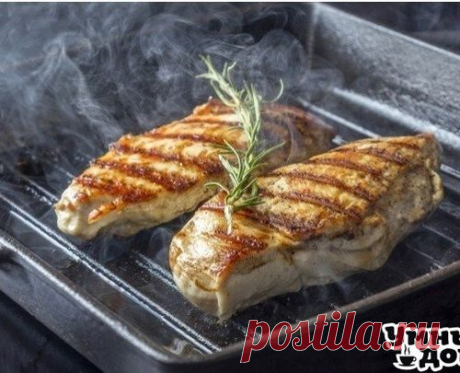 Сочная куриная грудка: как пожарить за 5 минут на гриле