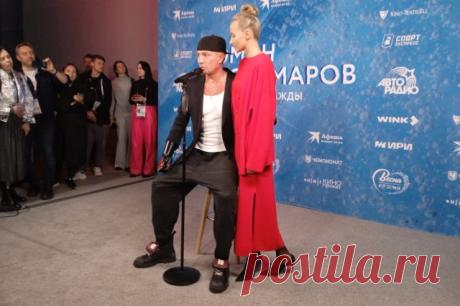Оксана Домнина объяснила, почему фильм о её муже приурочен к 8 марта. Фильм «Роман Костомаров: рождённый дважды» выйдет в свет 9 марта.