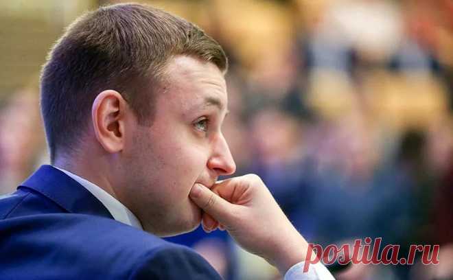 Власов заявил, что лишили мандата за «предательство ЛДПР». Бывшего депутата Госдумы от ЛДПР Василия Власова лишили полномочий с формулировкой «за предательство».