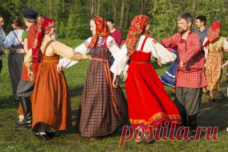 Праздник Красная Горка в 2018 году: какого числа, что означает Культура каждого народа в основе своей состоит из традиций и обычаев, переходящих из поколения в поколение. Они делают  народ уникальным. Богат своими трад