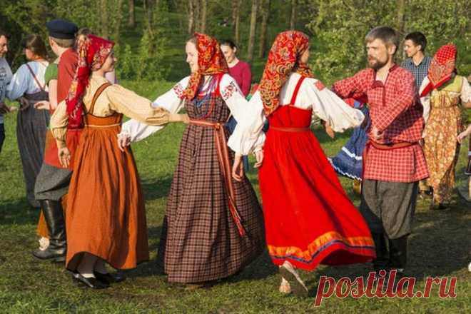 Праздник Красная Горка в 2018 году: какого числа, что означает Культура каждого народа в основе своей состоит из традиций и обычаев, переходящих из поколения в поколение. Они делают  народ уникальным. Богат своими трад