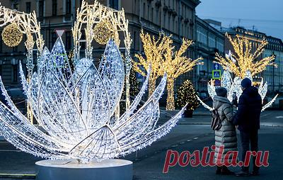 Опрошенные россияне назвали недвижимость самым желанным подарком на Новый год. Квартиру и загородный дом хотят чаще, чем путешествия, автомобили и ювелирные украшения, говорится в исследовании строительно-инвестиционной корпорации "Девелопмент-Юг"