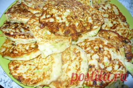 Кулинарная Академия Умных Хозяек: Оладьи из кабачков с творогом