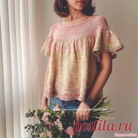 Блуза Fiore Top от Irene Lin. Спицы. КОНСТРУКЦИЯ  Пуловер вяжется без швов сверху вниз. Для более высокого выреза горловины спинки вяжутся несколько укороченных рядов.  РАЗМЕР 1 (2, 3, 4) (5, 6, 7, 8)