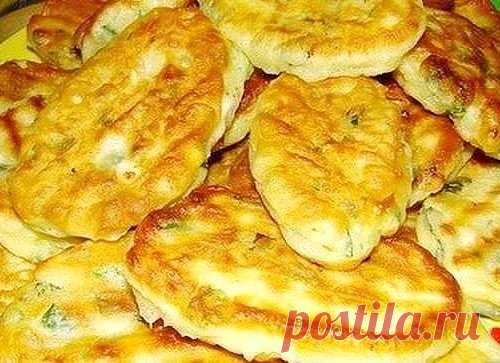 Вкус – потрясающий, готовка – моментальная!  Самые ленивые пирожки с яйцом и зелёным луком