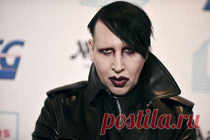 Мэрилин Мэнсон пожаловался на разрушение своей карьеры из-за обвинений в насилии. Американский музыкант Мэрилин Мэнсон заявил, что «ложные» обвинения в сексуальном насилии разрушили его карьеру. Исполнитель рассказал, что его музыкальный лейбл перестал сотрудничать с ним, а работа в телевизионных шоу «попала в канаву» после того, как актриса Эван Рэйчел Вуд обвинила его в изнасиловании.