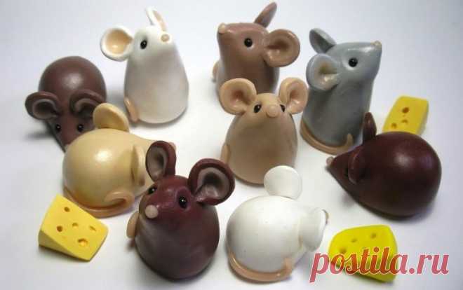 Поделки из полимерной глины: пошаговая инструкция как изготовить поделку своими руками. Мастер-классы по лепке из полимерной глины Подробная инструкция как использовать полимерную глины для создания оригинальных поделок своими руками. Лучшие способы создания самоделок с фото и видео.