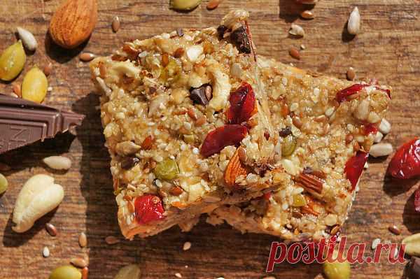 РЕЦЕПТЫ: Шоколадно-ореховые питательные батончики (protein bars) | Лайфхакер