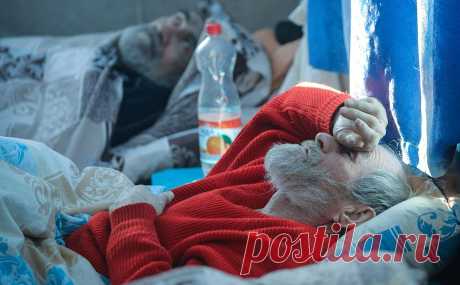 Фонды сообщили о снижении числа пожертвований беженцам с Украины. Объем денежной помощи беженцам снижается, отмечают благотворительные фонды. Часть фиксирует нехватку гуманитарной помощи для выдачи переселенцам