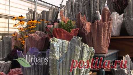 Urbans Greenhouse: Rudolph WI: Draped Hypertufa Planters In this video, Diane Urbans from Urbans Greenhouse in Rudolph Wisconsin shows you how to create a draped Hypertufa Planter. Facebook: https://www.facebook.co...
