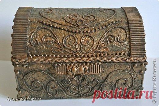 и снова сундучок....