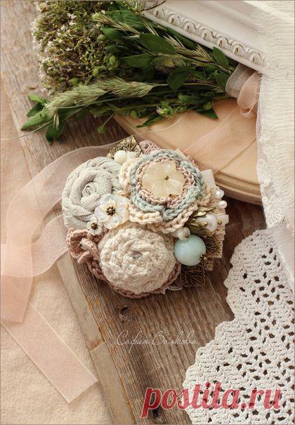 Брошь "Травинка"