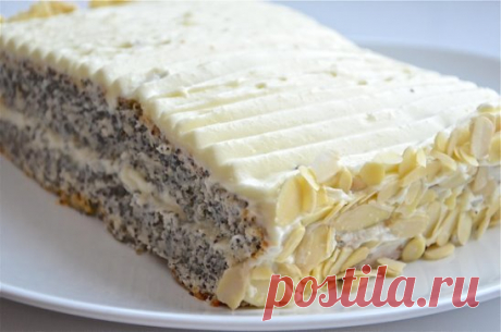 5 РЕЦЕПТОВ ОБАЛДЕННОЙ ВЫПЕЧКИ 🍰
1. Песочные рогалики с мармеладом
ИНГРЕДИЕНТЫ:
● сливочное масло комнатной температуры 70 г
● сметана 130 г
● ванилин
● сода (погасить в сметане) 1/3 ч л
● сахар 3 ст л
● мука
ПРИГОТОВЛЕНИЕ:
Все перемешать. Муки добавить столько, чтоб получилось очень мягкое тесто, не крутое.
Тесто разделить на 2 части,и скатываете.Только на широкую сторону класть мармелад.Печь до золотистого цвета при 180 градусах.Остудить, посыпать пудрой
2. Шарлотка со смет