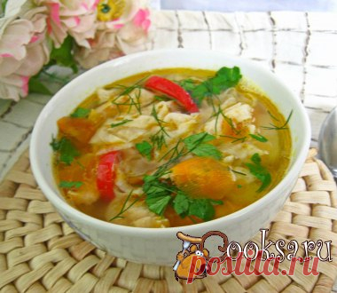Суп с лавашем Очень вкусный суп с лапшой из армянского лаваша. Куриное филе — 300 г; Ветчина (не жирная ) — 150 г; Морковь (средняя) — 1 шт; Лук репчатый — 2 шт; Картофель — 3 шт; Сладкий перец — 0,25-0,5 шт; Лаваш армянский — 100 г; Соль — по вкусу ; Перец черный (молотый) — по вкусу ; Зелень (укроп и петрушка)) — 1 пуч.; Масло сливочное — 30-40 г; Вода — 2,5 л;