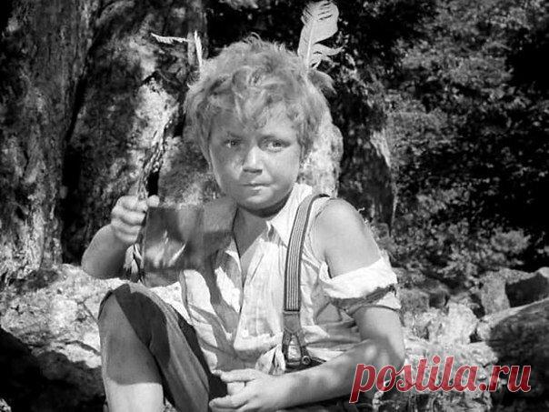 Как живет Мальчиш-Кибальчиш, который навсегда уехал в США, и короткая жизнь Плохиша на Родине | Цена славы | Яндекс Дзен