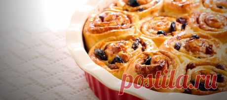 Булочки "Челси" 


 


Знаменитые Сhelsea buns, как и футбольная команда, названные в честь района Лондона. Эти ароматные булочки, пуховые на ощупь, с большим количеством начинки, со сладким сахарным сиропом, на прот…