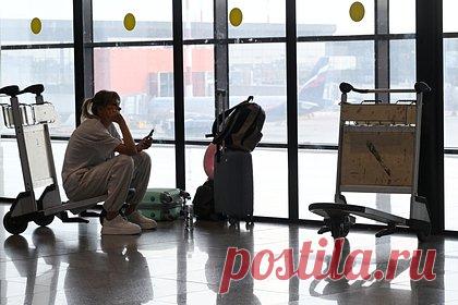 Более 150 россиян застряли в аэропорту Армении без еды и воды