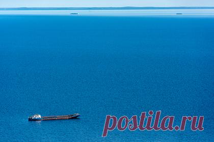 Движение судов в Босфоре остановилось из-за поломки шедшего на Украину сухогруза. Движение судов в проливе Босфор было остановлено из-за поломки сухогруза Briza, шедшего на Украину, сообщило Главное управление береговой охраны Турции. 107-метровое судно бросило якорь в районе Кандилли из-за неисправности. К сухогрузу направились два буксира, усилиями береговой охраны его удалось пришвартовать.