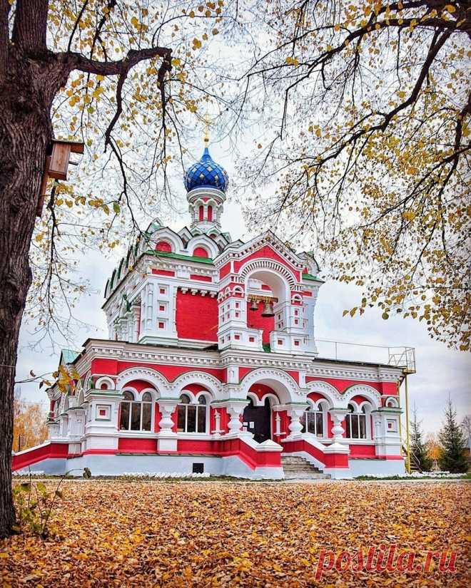 Домовая церковь фон Дервизов.
Старожилово. Рязанская область. 📷 anna_04881
