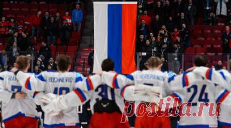 «Боятся конкуренции»: ФХР сочла дискриминацией со стороны IIHF продление дисквалификации России. Международная федерация хоккея (IIHF) не допустила сборные России и Белоруссии до участия в международных соревнованиях в сезоне-2024/25. Своё решение там объяснили рисками, связанными с безопасностью. Вместе с тем руководитель федерации Люк Тардиф пообещал поставить точку в вопросе о поездке команд на Олимпиаду в феврале-марте 2025-го. В ФХР вердикт вышестоящей инстанции назвали дискриминационным…