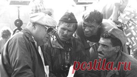 ДОМ КИНО-11.03.2021-100-летие режиссера эпопеи «Освобождение» Юрия Озерова: задуманное сбылось «Однажды при штурме Кенигсберга я загадал: если останусь жив, обязательно расскажу младшим поколениям о том, как всё это было… Я счастливый человек, потому что это задуманное сбылось…»