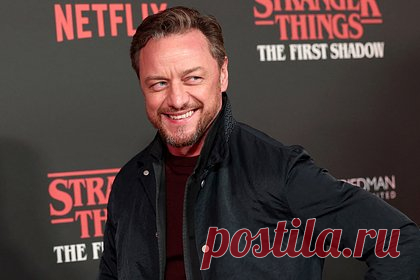 Актер Джеймс Макэвой рассказал о травмах на съемках сцены оргии. Знаменитый британский киноактер Джеймс Макэвой разбил колено и был искусан на съемках нового фильма. Звезда фильма «Хроники Нарнии: Лев, колдунья и волшебный шкаф» и сериалов по вселенной Marvel рассказал, что получил травмы по время съемок нового триллера Turn Up the Sun! («Включите солнце!») режиссера Джейми Адамса.