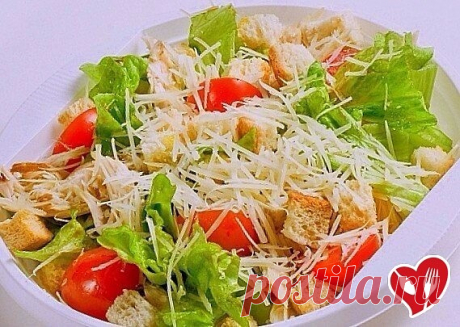 9 вкуснейших салатов на каждый день!

1. Салат с сухариками.
2. Салат с копченым сыром.
3. Хрустящий салат с ананасами и курицей.
4. Салат из пекинской капусты с курицей.
5. Итальянский салат с ветчиной, сыром и овощами.
6. Салат с яйцом и ветчиной.
7. Салат с курицей, фасолью и сыром.
8. Быстрый салат с фасолью и крабовыми палочками.
9. Салат с корейской морковкой.

1. Салат с сухариками

Ингредиенты:

Огурец свежий большой — 1 шт.
Грудка куриная отварная (или куриная вет...