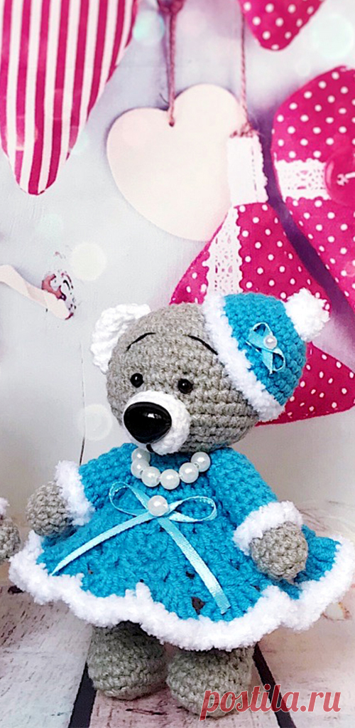 PDF Новогодние Мишки крючком. FREE crochet pattern; Аmigurumi doll patterns. Амигуруми схемы и описания на русском. Вязаные игрушки и поделки своими руками #amimore - медведь, медвежонок, мишка.