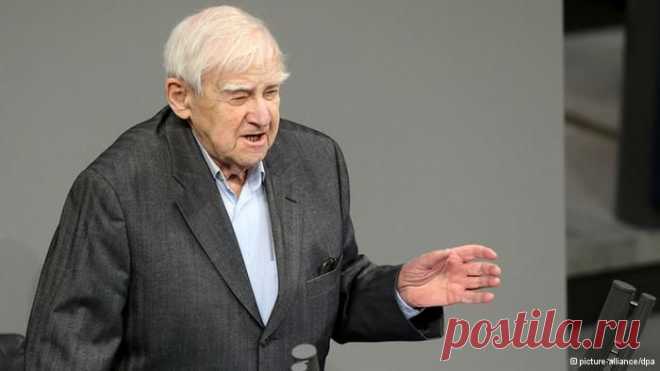 Даниил Гранин в бундестаге: беспощадная правда о блокаде Ленинграда | Важнейшие политические события в Германии: оценки, прогнозы, комментарии | DW.DE | 27.01.2014