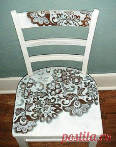 ЭТА ЖЕНЩИНА ДЕЛАЕТ ДЕКУПАЖ С ПОМОЩЬЮ ШТОРЫ И БАЛЛОНЧИКА С КРАСКОЙ. ВЫГЛЯДИТ ПОТРЯСАЮЩЕ!

Нанести оригинальный рисунок можно, даже не приклеивая к мебели чужеродную деталь. А выглядеть это будет впечатляюще, как настоящий декупаж! Стиль ретро нынче в моде, поэтому такая идея поможет тебе обновить мебель дома или на даче, придав ей элегантный вид. 

Тебе понадобится

кусок старой шторы
баллончик с краской подходящего цвета

Принцип этой творческой работы очень прост: нужно п...