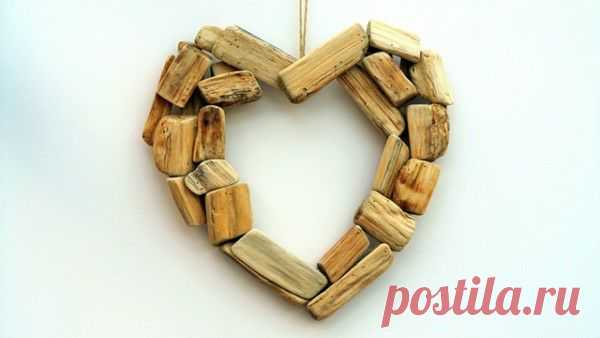 Друзья, в День святого Валентина мы решили поделиться мыслями наших авторов о самом теплом и светлом чувстве. Том, которое, по словам великого Данте Алигьери, движет солнце и светила. Вы угадали. Конечно же, речь пойдет о любви. О ней часто рассуждают философы и писатели. И не удивительно, ведь эта тема вызывает отклик в сердце каждого человека. Итак, что такое любовь, почему она настолько важна для нас и как ее искать? Давайте разбираться -