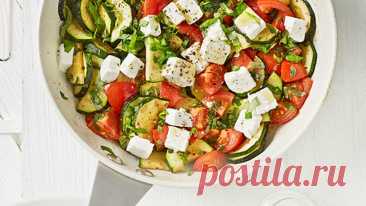Tomaten-Zucchini-Pfanne mit Feta von machal| Chefkoch Tomaten-Zucchini-Pfanne mit Feta - Low Carb, Low Fat und schnell zubereitet. Über 404 Bewertungen und für lecker befunden. Mit ► Portionsrechner ► Kochbuch ► Video-Tipps!