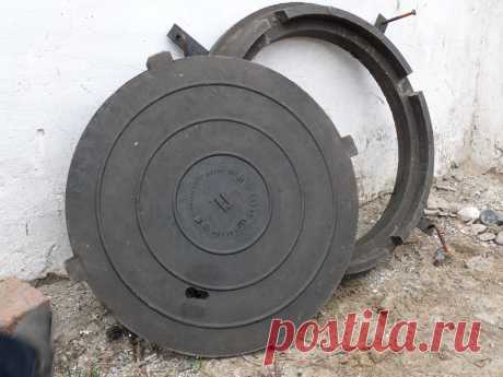 так же есть колодезные кольца с запорным и без запорного устройства.