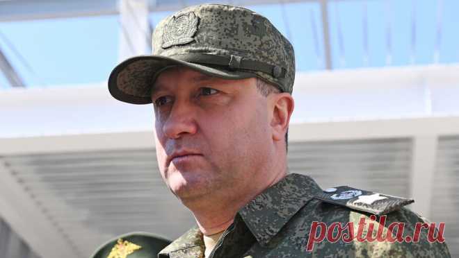 Адвокат заявил, что суд хотел допросить сожительницу замминистра обороны Иванова. Мосгорсуд решил не допрашивать телеведущую Марию Китаеву по условиям проживания в доме на Рублевке, куда защита заместителя главы Минобороны РФ Тимура Иванова предлагала отпустить их подзащитного для нахождения под домашним арестом. Об ...