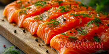 БЫСТРЫЙ ПОСОЛ КРАСНОЙ РЫБЫ: НЕЖНАЯ МАЛОСОЛЬНАЯ РЫБА С ЛУКОМ И ПРЯНОСТЯМИ ДЛЯ БУТЕРБРОДОВ