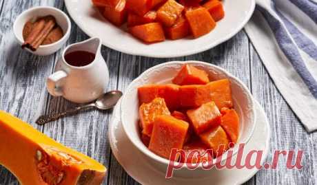 15 минут — и готово. Простой и безумно вкусный десерт из тыквы - Будет вкусно - 29 октября - 43647853561 - Медиаплатформа МирТесен Ароматные кусочки тыквы в пряном лимонном сиропе великолепно сочетаются с мороженым и густым греческим йогуртом. Ингредиенты Тыква 500 г Лимон 1 штука Сахар 1 ст. ложка Мёд 1 ст. ложка Молотая корица 1 ч. ложка Молотый мускатный орех ¼ ч. ложки Приготовление Тыкву очистите и нарежьте небольшими - 29 октября - 43647853561 - Медиаплатформа МирТесен