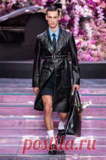 Versace Весна-лето 2020 / Menswear / НЕДЕЛЯ МОДЫ: Милан