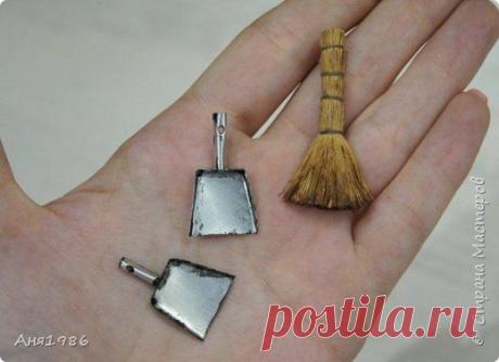 Миниатюра веник и совок