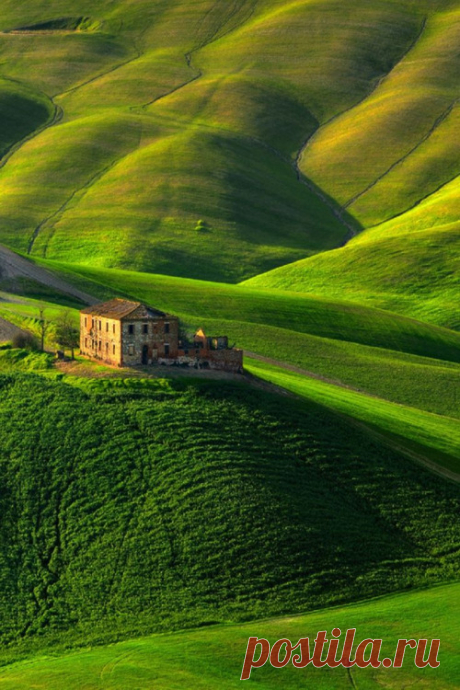 bonitavista:
“Tuscany, Italy
photo via amanda
”