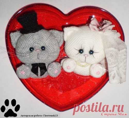 Милые вязаные крючком котятки