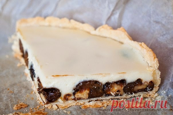 Сказочный пирог с черносливом и сметаной