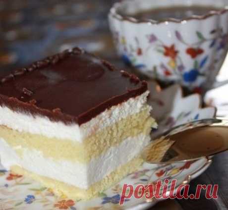 Торт &quot;Птичье молоко&quot; из детства - У нас так Торт «Птичье молоко» из детства Этот торт, как воспоминание из детства — любимый и такой родной! Вам потребуется: Сдобно-сбивной полуфабрикат: Масло сливочное — 100 г. Сахар – 100...