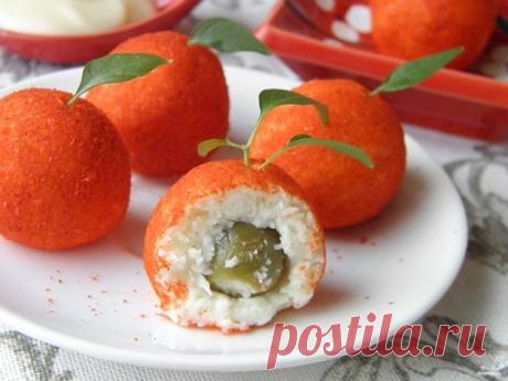 Русская - Сырная закуска с чесноком «Мандаринки».